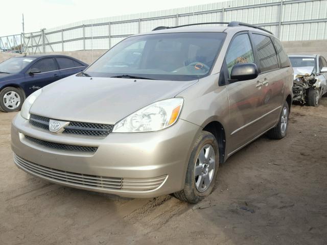 5TDZA23C64S134746 - 2004 TOYOTA SIENNA CE GOLD photo 2