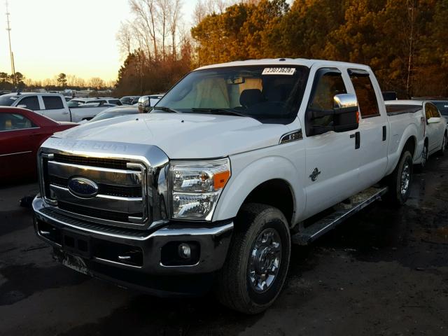 1FT7W2BT4GEC66781 - 2016 FORD F250 SUPER WHITE photo 2