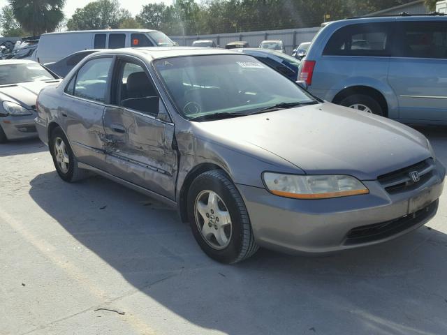 1HGCG1654YA072800 - 2000 HONDA ACCORD EX BEIGE photo 1