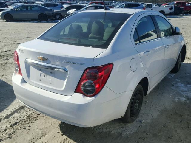 1G1JC5SH9E4206843 - 2014 CHEVROLET SONIC LT WHITE photo 4