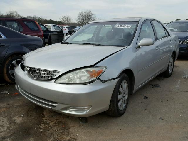 4T1BF30K13U561357 - 2003 TOYOTA CAMRY LE SILVER photo 2