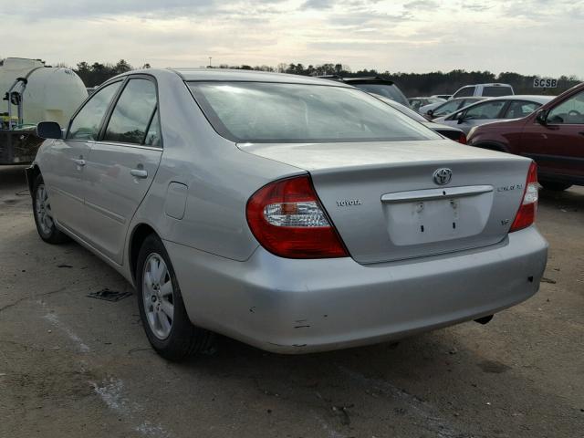 4T1BF30K13U561357 - 2003 TOYOTA CAMRY LE SILVER photo 3
