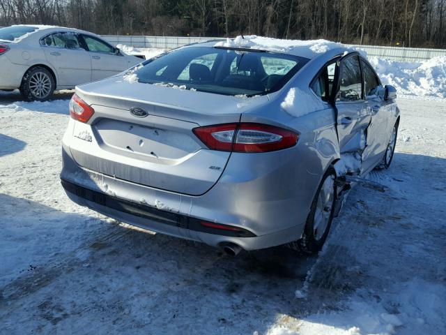 3FA6P0H7XDR199349 - 2013 FORD FUSION SE SILVER photo 4