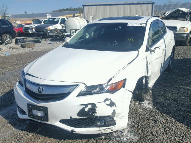 19VDE1F59DE013976 - 2013 ACURA ILX 20 PRE WHITE photo 2