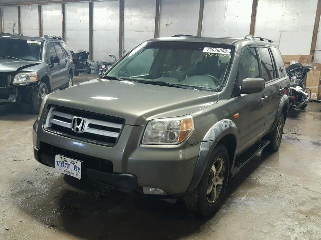 2HKYF18537H522772 - 2007 HONDA PILOT EXL GREEN photo 2