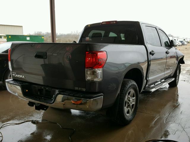 5TFEM5F11DX058610 - 2013 TOYOTA TUNDRA CRE GRAY photo 4