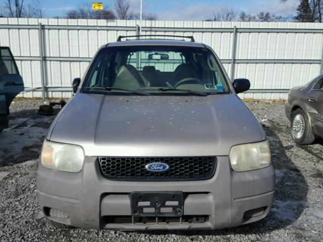 1FMYU01181KA75352 - 2001 FORD ESCAPE XLS GOLD photo 9