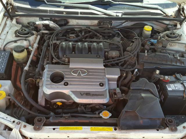 JNKCA31A4YT203842 - 2000 INFINITI I30 WHITE photo 7