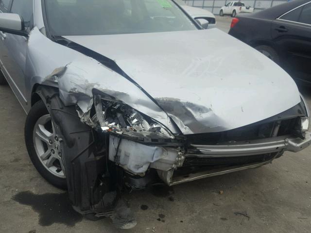 1HGCM56397A197403 - 2007 HONDA ACCORD SE SILVER photo 9