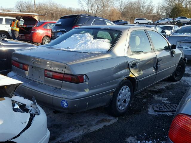 4T1BG22K4XU493694 - 1999 TOYOTA CAMRY CE TAN photo 4