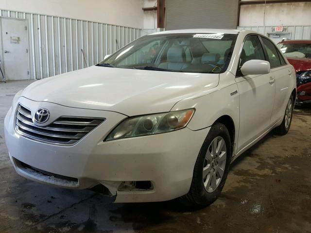 4T1BB46K09U098757 - 2009 TOYOTA CAMRY HYBR WHITE photo 2