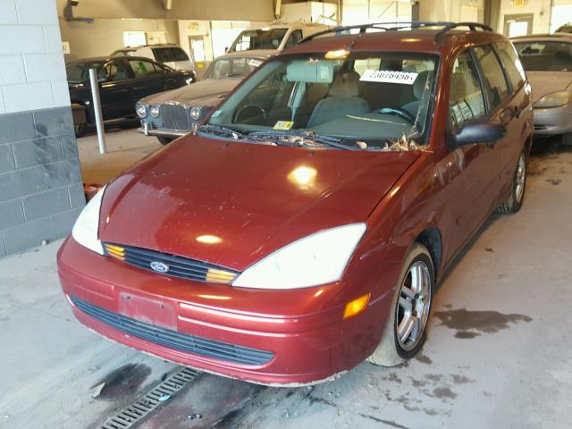 1FAFP36PXYW230879 - 2000 FORD FOCUS SE RED photo 2