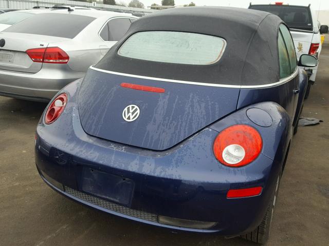 3VWRF31Y16M307580 - 2006 VOLKSWAGEN NEW BEETLE 蓝色 照片 4