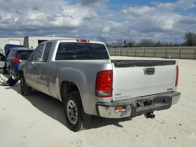 1GTSCUEA7AZ179529 - 2010 GMC SIERRA C15 SILVER photo 3