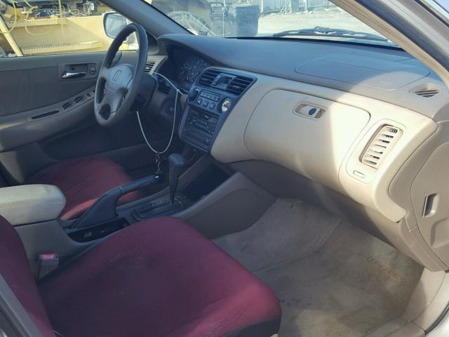 JHMCG665XXC011691 - 1999 HONDA ACCORD LX BEIGE photo 5