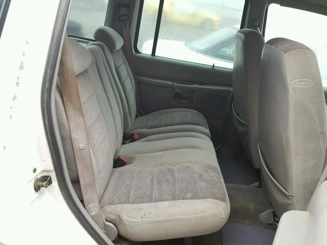 1FMDU62X3YUB65172 - 2000 FORD EXPLORER X WHITE photo 6