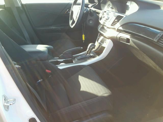 1HGCR2F58DA161585 - 2013 HONDA ACCORD SPO WHITE photo 5