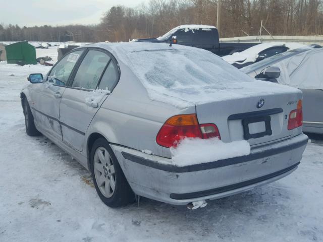 WBAAM334XYFP74660 - 2000 BMW 323 I SILVER photo 3