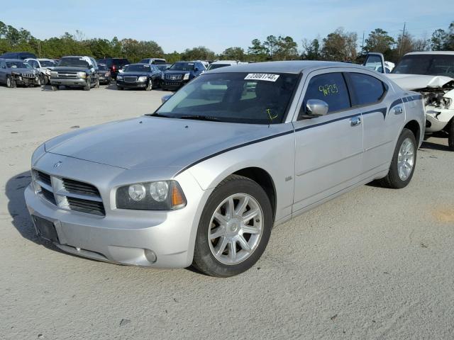 2B3CA3CV3AH116780 - 2010 DODGE CHARGER SX SILVER photo 2