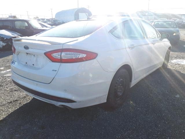 3FA6P0H70GR362711 - 2016 FORD FUSION SE WHITE photo 4