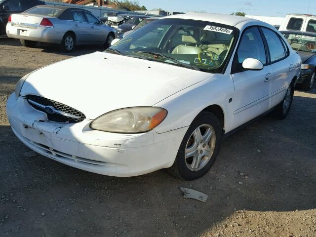 1FAFP56S3YA267737 - 2000 FORD TAURUS SEL WHITE photo 2