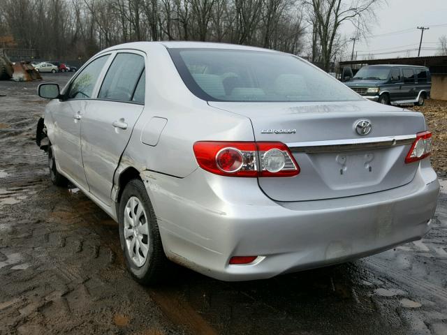 2T1BU4EEXCC872043 - 2012 TOYOTA COROLLA BA SILVER photo 3