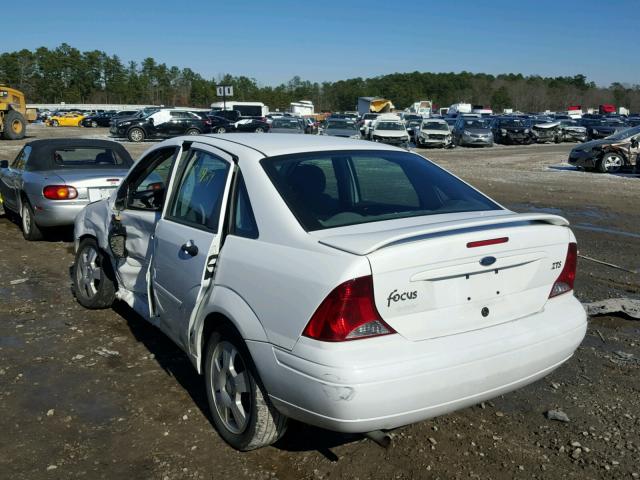 1FAFP38373W311826 - 2003 FORD FOCUS ZTS WHITE photo 3