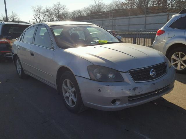 1N4AL11E35N403806 - 2005 NISSAN ALTIMA S SILVER photo 1