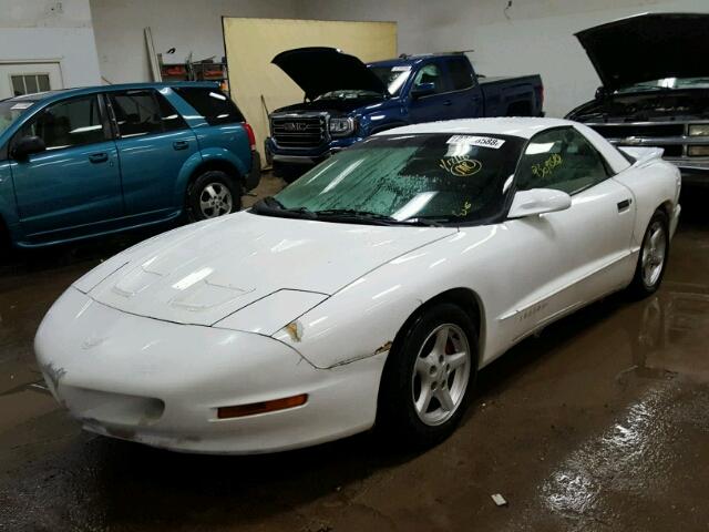 2G2FS22K5T2215069 - 1996 PONTIAC FIREBIRD WHITE photo 2