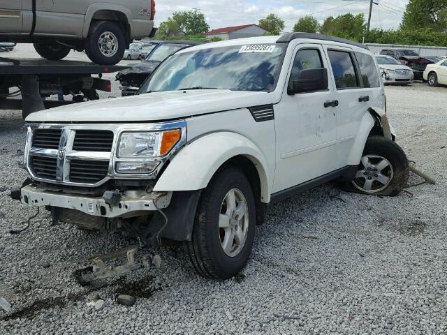 1D8GU28K29W554821 - 2009 DODGE NITRO SE WHITE photo 2