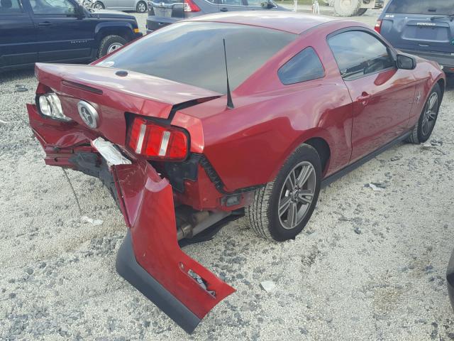 1ZVBP8AN5A5172328 - 2010 FORD MUSTANG RED photo 4