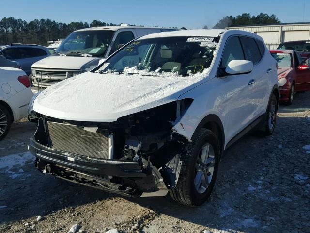 5NMZT3LB5JH063917 - 2018 HYUNDAI SANTA FE S WHITE photo 2