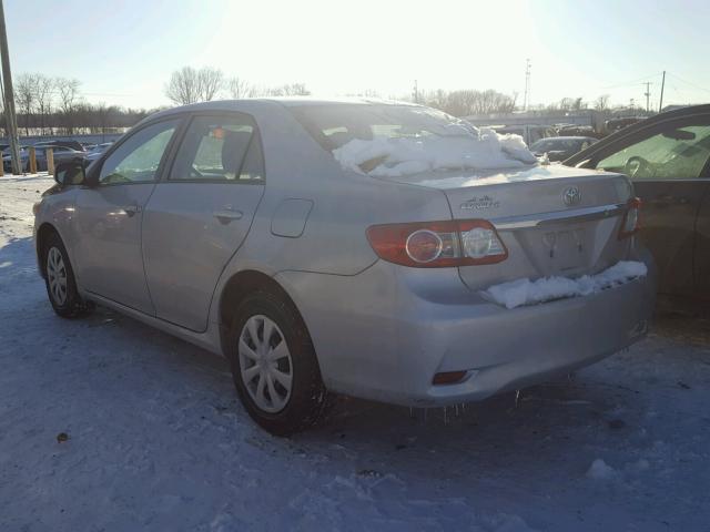 2T1BU4EE4BC639287 - 2011 TOYOTA COROLLA LE SILVER photo 3