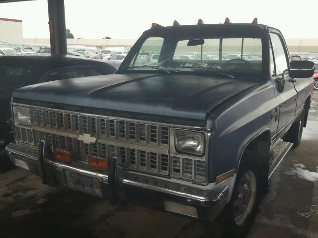 1GCGC24M9BZ142215 - 1981 CHEVROLET C20 BLUE photo 2