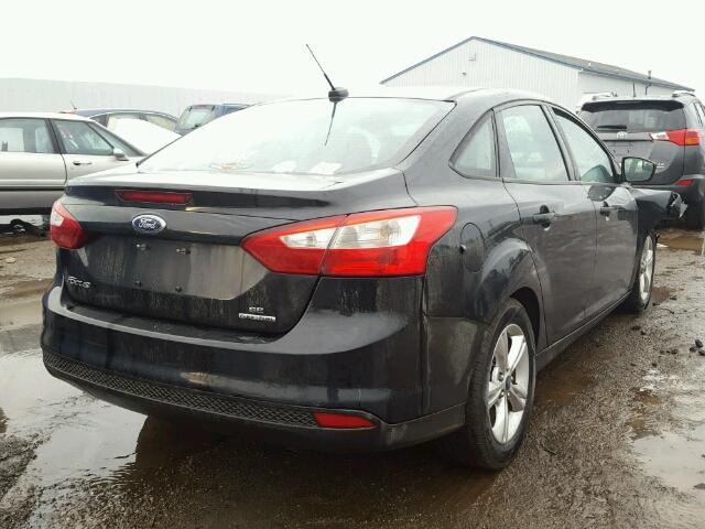 1FADP3F24EL157484 - 2014 FORD FOCUS SE BLACK photo 4