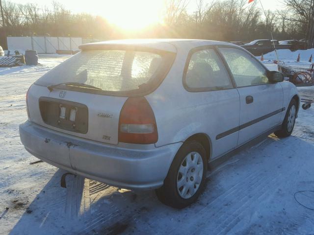 2HGEJ6346XH103600 - 1999 HONDA CIVIC DX SILVER photo 4