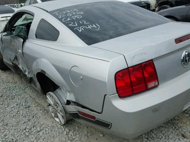 1ZVHT80N995108778 - 2009 FORD MUSTANG SILVER photo 10