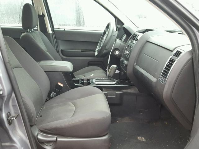 4F2CZ02Z48KM31455 - 2008 MAZDA TRIBUTE I GRAY photo 5