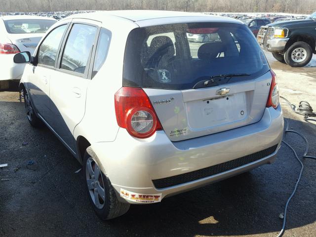 KL1TD66E09B691157 - 2009 CHEVROLET AVEO LS SILVER photo 3