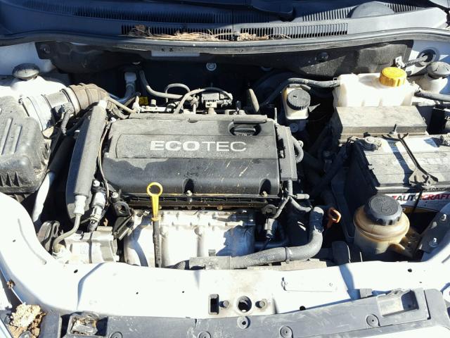 KL1TD66E09B691157 - 2009 CHEVROLET AVEO LS SILVER photo 7