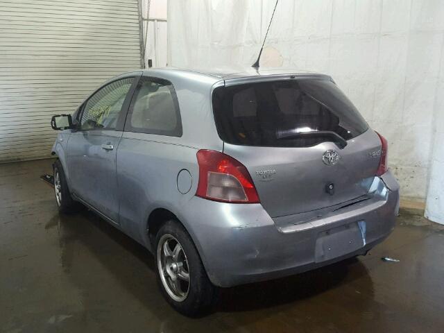 JTDJT923885182584 - 2008 TOYOTA YARIS GRAY photo 3