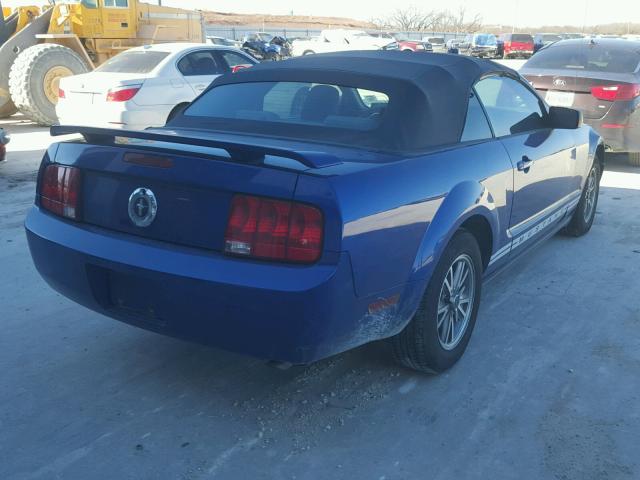 1ZVFT84N055232532 - 2005 FORD MUSTANG BLUE photo 4