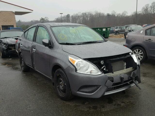 3N1CN7AP2GL912034 - 2016 NISSAN VERSA S GRAY photo 1