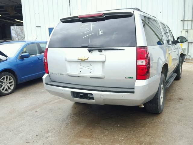 1GNUCJE04AR202593 - 2010 CHEVROLET SUBURBAN C SILVER photo 4