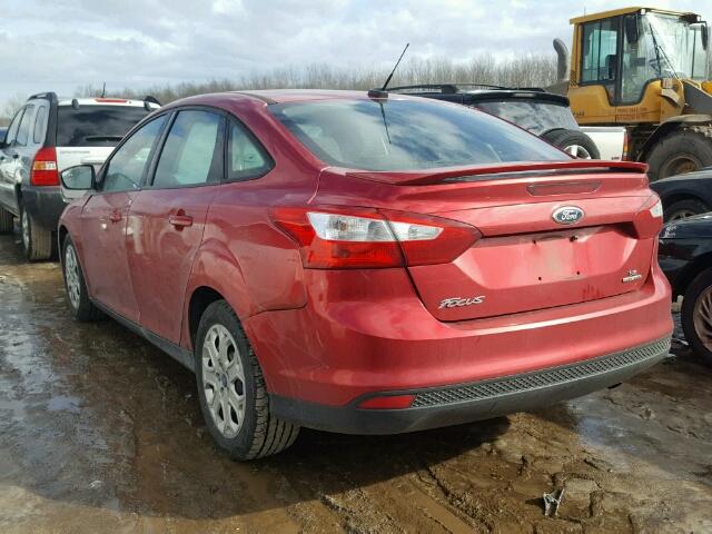1FAHP3F20CL370592 - 2012 FORD FOCUS SE RED photo 3