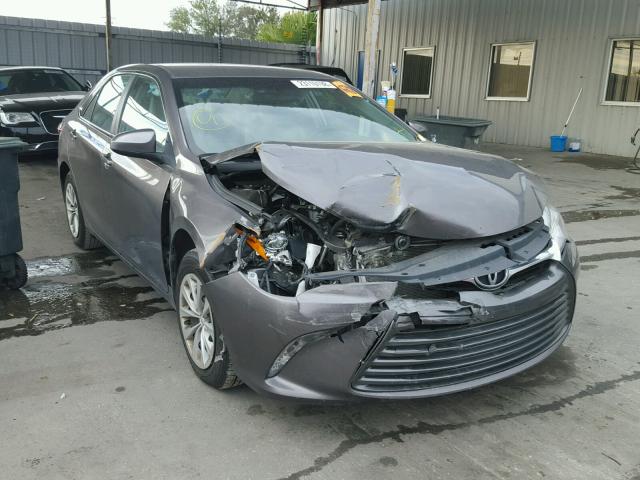 4T4BF1FK1GR547496 - 2016 TOYOTA CAMRY LE GRAY photo 1