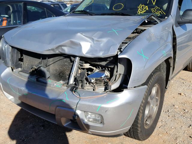 1GNDT33S692103391 - 2009 CHEVROLET TRAILBLAZE SILVER photo 9