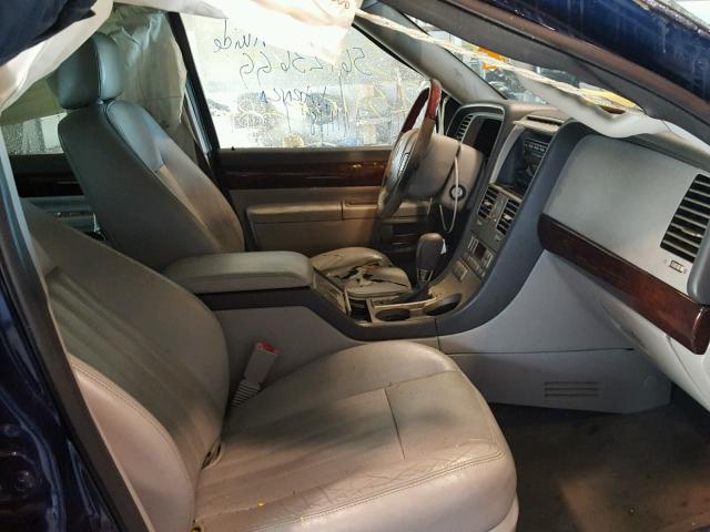 5LMEU88H44ZJ31977 - 2004 LINCOLN AVIATOR 蓝色 照片 5