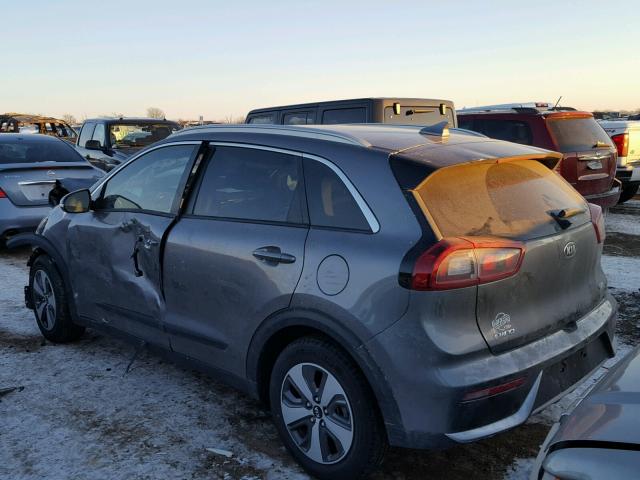 KNDCC3LC1H5086168 - 2017 KIA NIRO EX GRAY photo 3