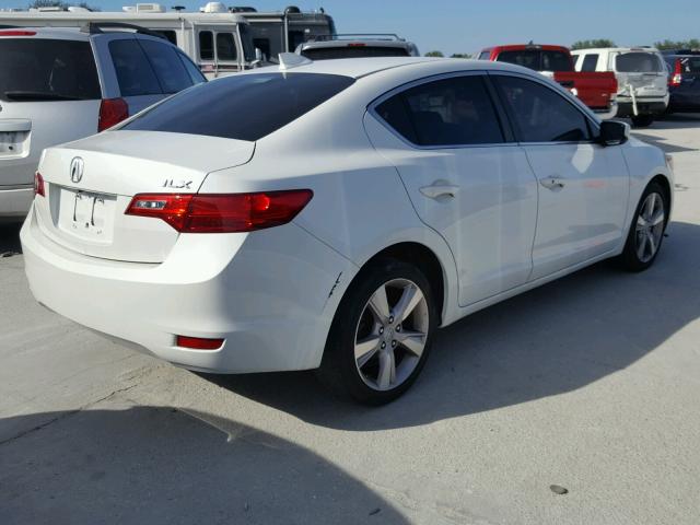 19VDE1F33EE006165 - 2014 ACURA ILX 20 WHITE photo 4